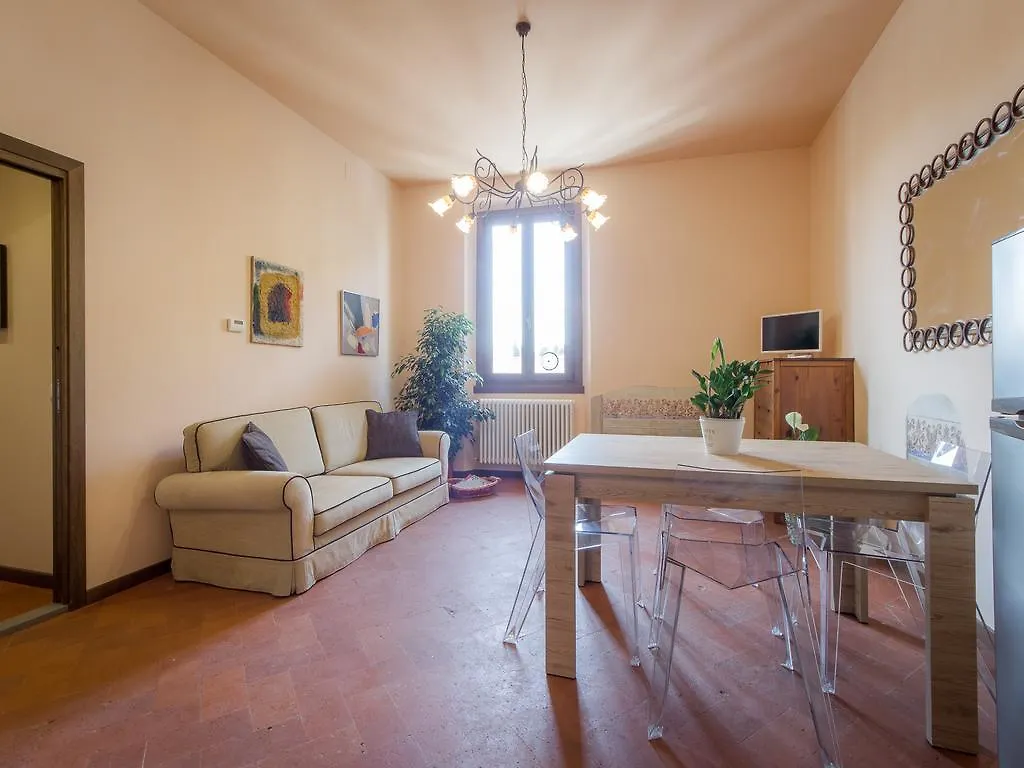 Apartments Florence - House In Florence Red